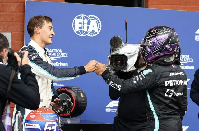 乐鱼体育-F1车手转会暗流涌动 莱库宁退役将引发连锁效应？