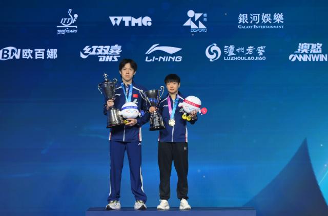 乐鱼体育官方网站-王楚钦孙颖莎分获世界杯男女单冠军 警惕外协追赶